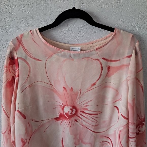 Classics by Jantzen Pink Floral Blouse - Picture 2 of 5